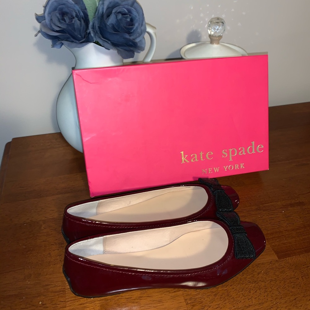 Kate Spade Patent leather Flats A+ holidays! 6.5m